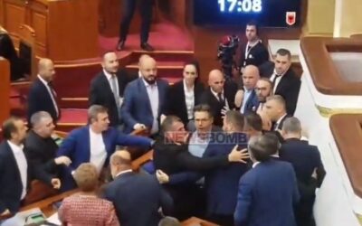 Dulakodás miatt szakadt félbe az albán parlament ülése (Videó)