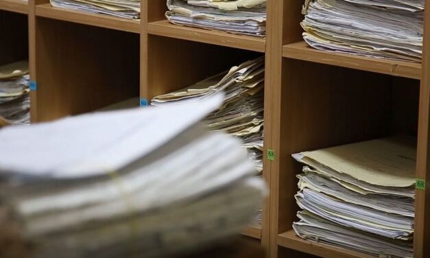 A koszovói háború során elkövetett nemi erőszak miatt emeltek vádat egy volt szerb rendőr ellen