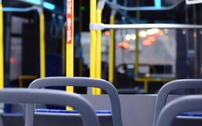 Kislányokat zaklató pedofilt zavart ki a buszból egy lány