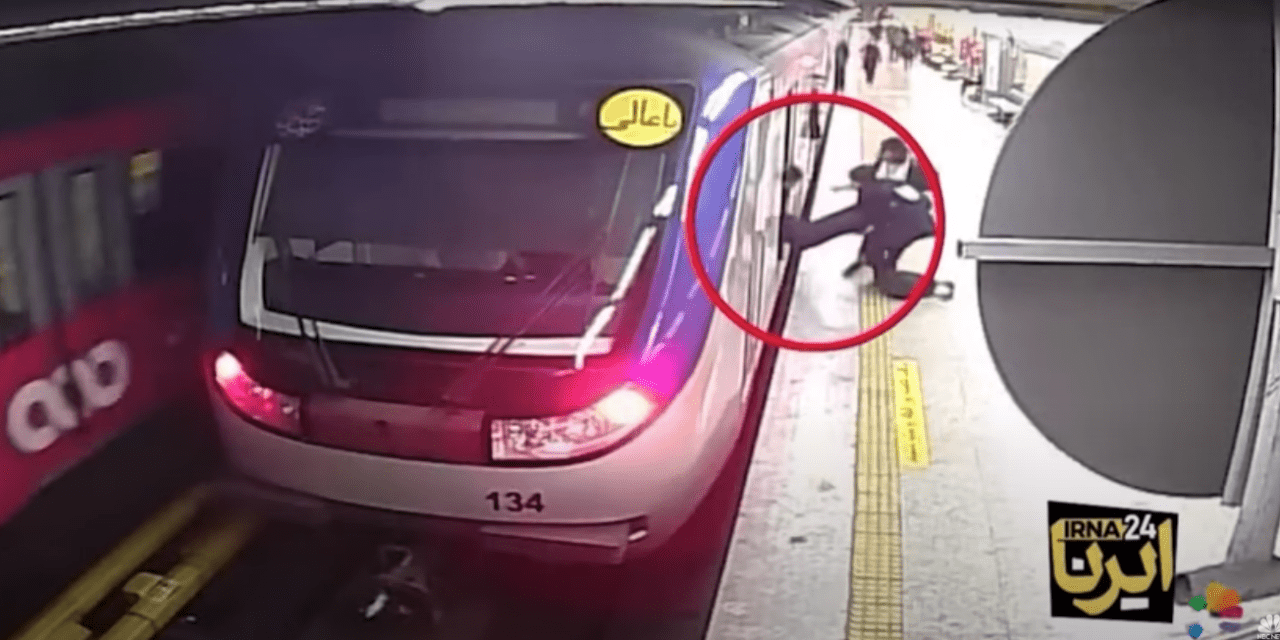 Meghalt az iráni diáklány, aki nem viselt fejkendőt a metróban