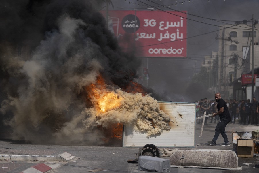 Izraelben hadiállapotot hirdettek – már több mint 600 izraeli meghalt, és 2000 megsebesült