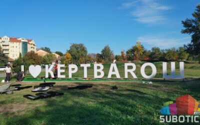 I ♥ KEPTBÁROШ – Az ember már nem tudja, hogy nevessen-e, vagy sírjon