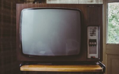 A REM a ”kormány kibővített karja”