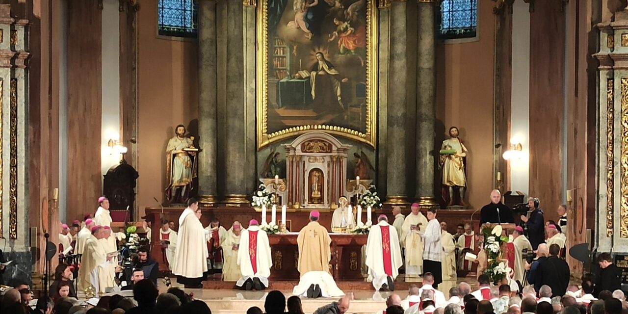 <span class="entry-title-primary">Már nem árva az egyházmegye</span> <span class="entry-subtitle">Felszentelték msgr. Fazekas Ferencet Szabadka megyéspüspökévé</span>