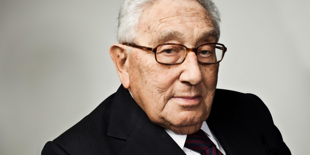 Meghalt Henry Kissinger