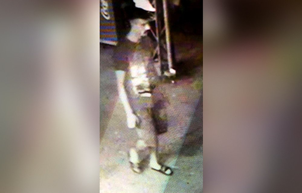 Rablás miatt keresi a becskereki rendőrség a képen látható férfit