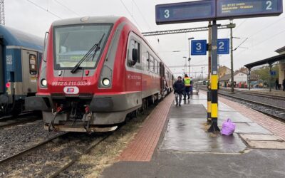 Még be sem üzemelték, már lopkodják a szabadkai vasútvonal felsővezetékét