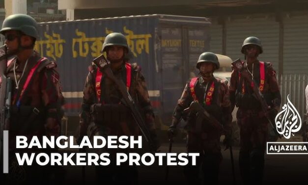 <span class="entry-title-primary">Többezer ruhaipari munkás vonult az utcára Bangladesben</span> <span class="entry-subtitle">Olyan nagy márkáknak gyártanak ruhákat éhbérért, mint a H&M, a Zara és a Levi's</span>