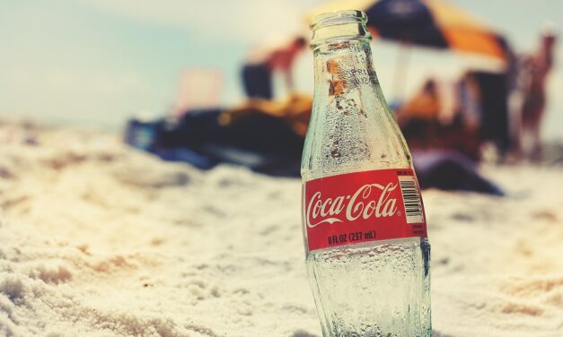 Hat európai országban is kivonják a polcokról a Coca Cola üdítőitalait
