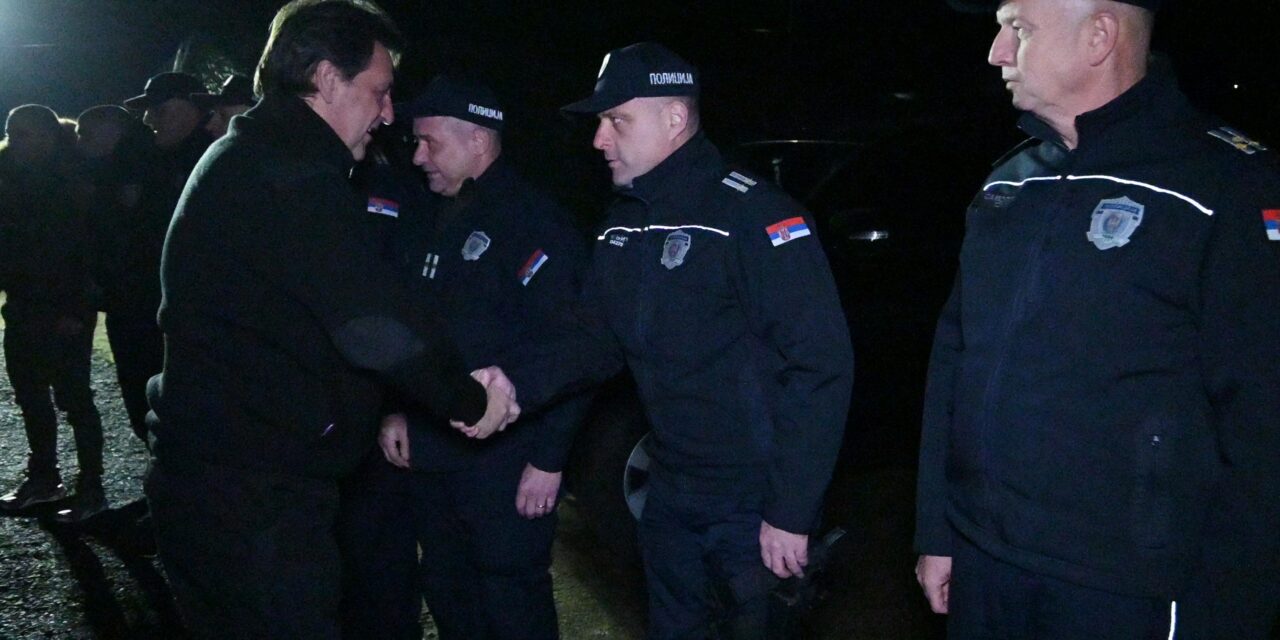 Az utolsó embercsempész letartóztatásáig a terepen lesznek a rendőrök