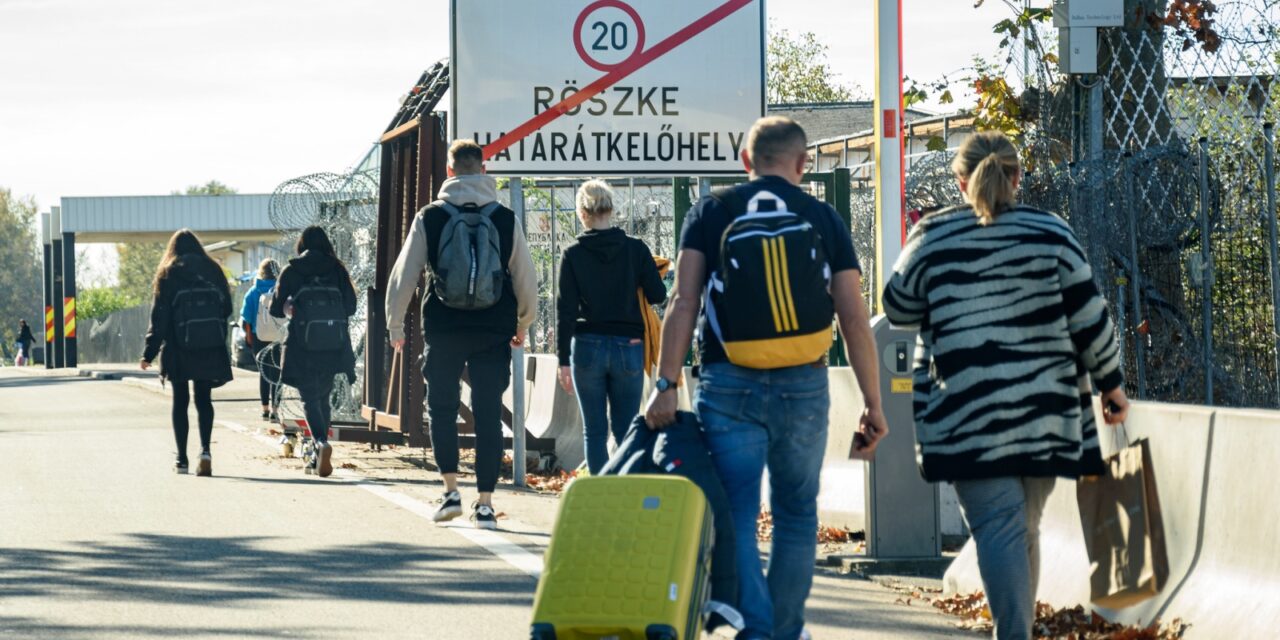 Hétfőtől hajnali négykor nyit a horgosi közúti átkelő