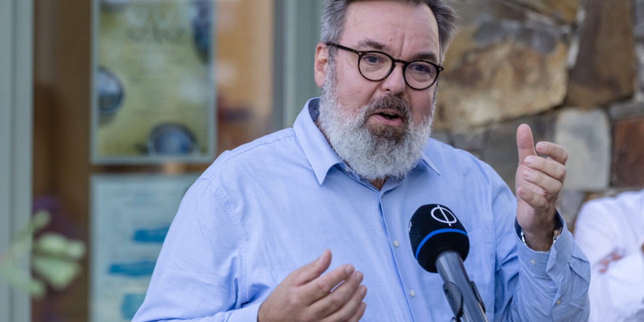 Kirúgták L. Simon Lászlót, a Magyar Nemzeti Múzeum főigazgatóját