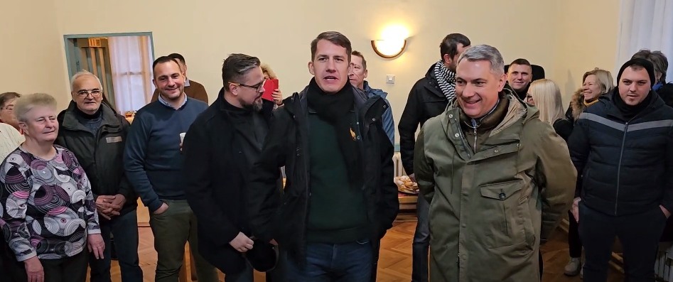Lázár: Aki Bálintra szavaz, az a mostani szerb kormányra adja a voksát
