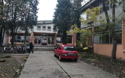 Cipőárus kereskedhetett, a tanárok viszont nem tanácskozhattak az óbecsei iskolában