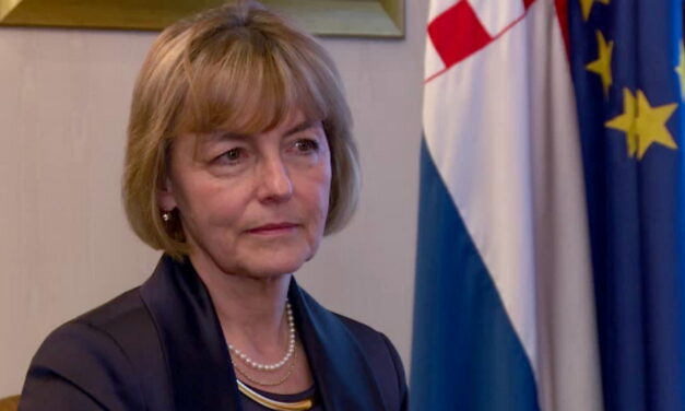 Pusić: Szerbia lemondott az Európai Unióhoz való csatlakozásról