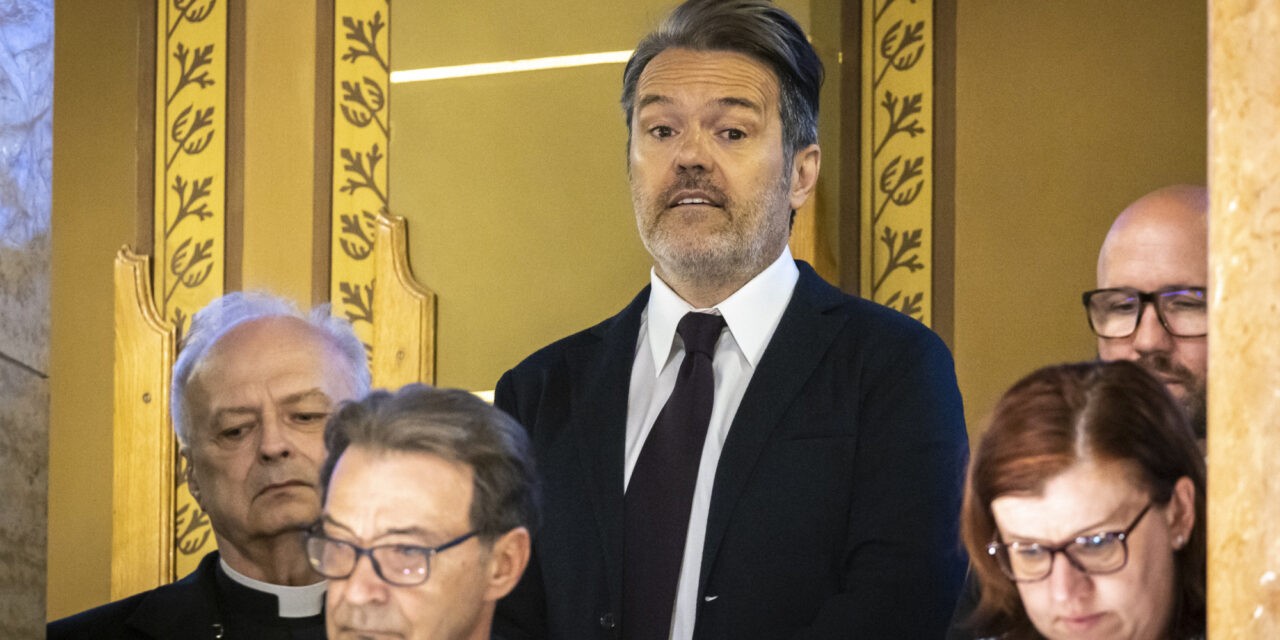 Vsquare: A szerb és a szlovák választáson is dolgozott Habony Árpád és a Századvég