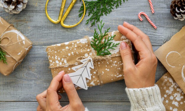 <span class="entry-title-primary">Egyre népszerűbbek az egyedi ajándékok és díszek</span> <span class="entry-subtitle">Karácsony előtt sok dolga volt azoknak a kézműveseknek, akik alkalmi dekorációkat és személyre szabott ajándékokat készítenek</span>