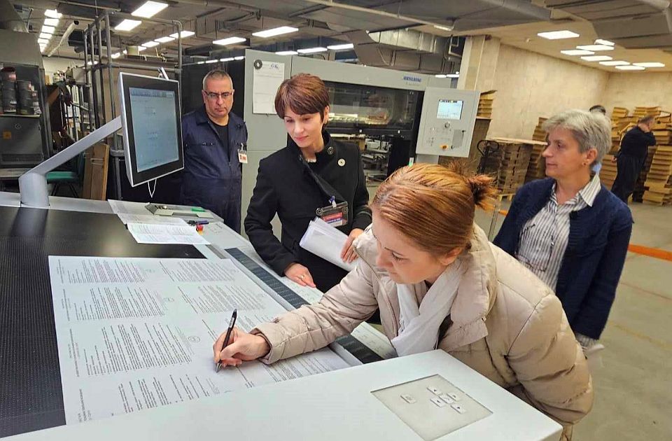 Elkezdték nyomtatni a tartományi képviselőházi választások szavazólapjait is