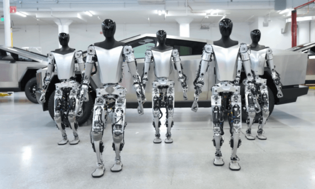 Mérnök ellen fordult a Tesla-robot