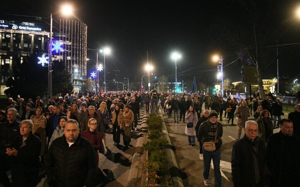Egy kattintással kétszáz halott került vissza a választói névjegyzékre