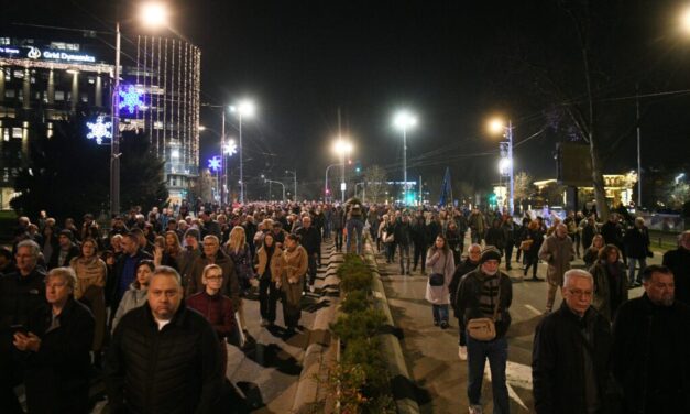 Egy kattintással kétszáz halott került vissza a választói névjegyzékre