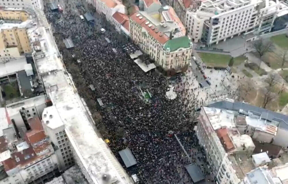 Az egyetemisták is csatlakoztak a ProGlas tüntetéséhez