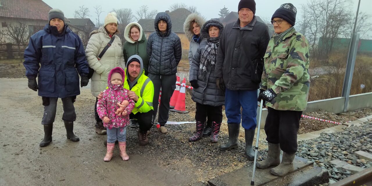 „Halálesetkor traktor húzta ki a sárból a kiérkező mentőautót”