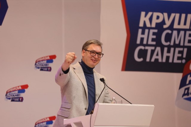 Vučić: Megcsináltad, népem! Az ország főnixmadárként szárnyal (Videóval)