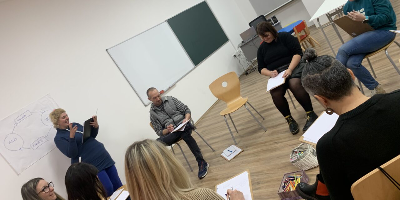 <span class="entry-title-primary">„Ha azt a szót halljuk, hogy konfliktus, megijedünk”</span> <span class="entry-subtitle">Kommunikáció és konfliktuskezelési műhelymunkára látogattunk</span>