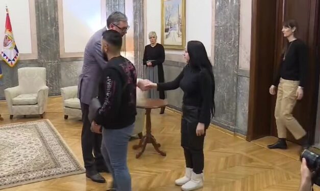 Vučić: Új szabályok kellenek a szülészeti erőszak megakadályozására