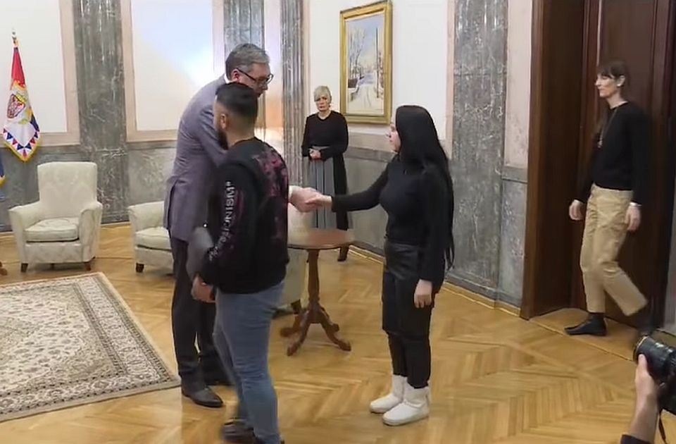 Vučić: Új szabályok kellenek a szülészeti erőszak megakadályozására