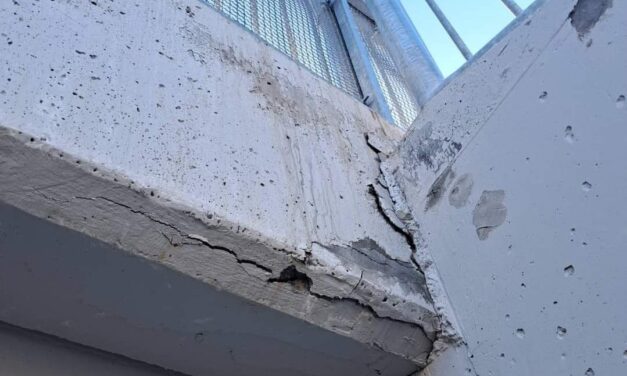 Mozgalom a Fordulatért: A Szerb Haladó Párt és szatellitjei felelősek az új hidak omlásáért