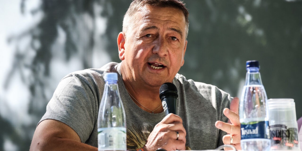 Bayer Zsolt: Iszonyodom attól a nagy, erős, csöndes embertől, aki a nagyapám volt