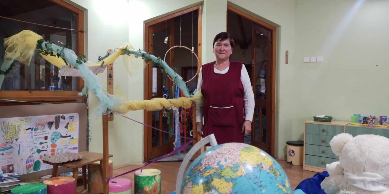 <span class="entry-title-primary">A mi Bertike nénink</span> <span class="entry-subtitle">Kálmán Bernadett, a tóthfalusi Kuckó óvoda kisegítője már óvodásként is gondoskodott a kis társairól</span>