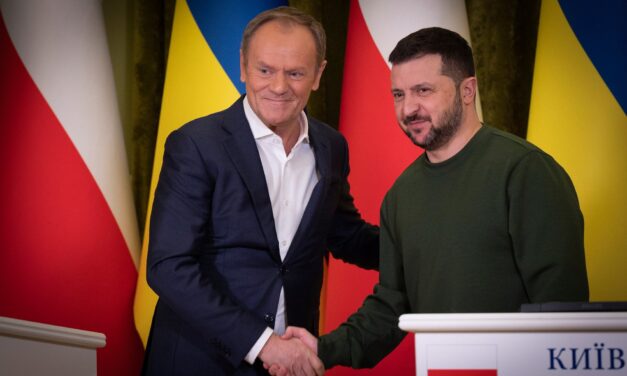 Donald Tusk Orbánról: Akik csendben támogatják Putyint, mindenféleképpen elárulják Európát