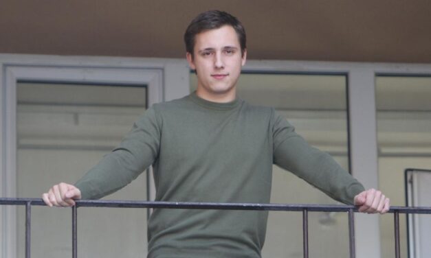 Még mindig házi őrizetben van a belgrádi jogi kar hallgatója