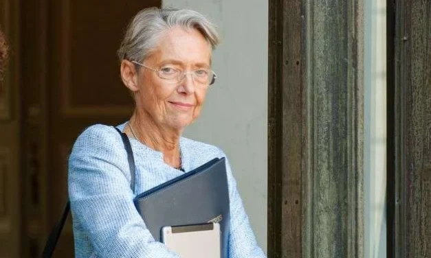 Lemondott a francia miniszterelnök