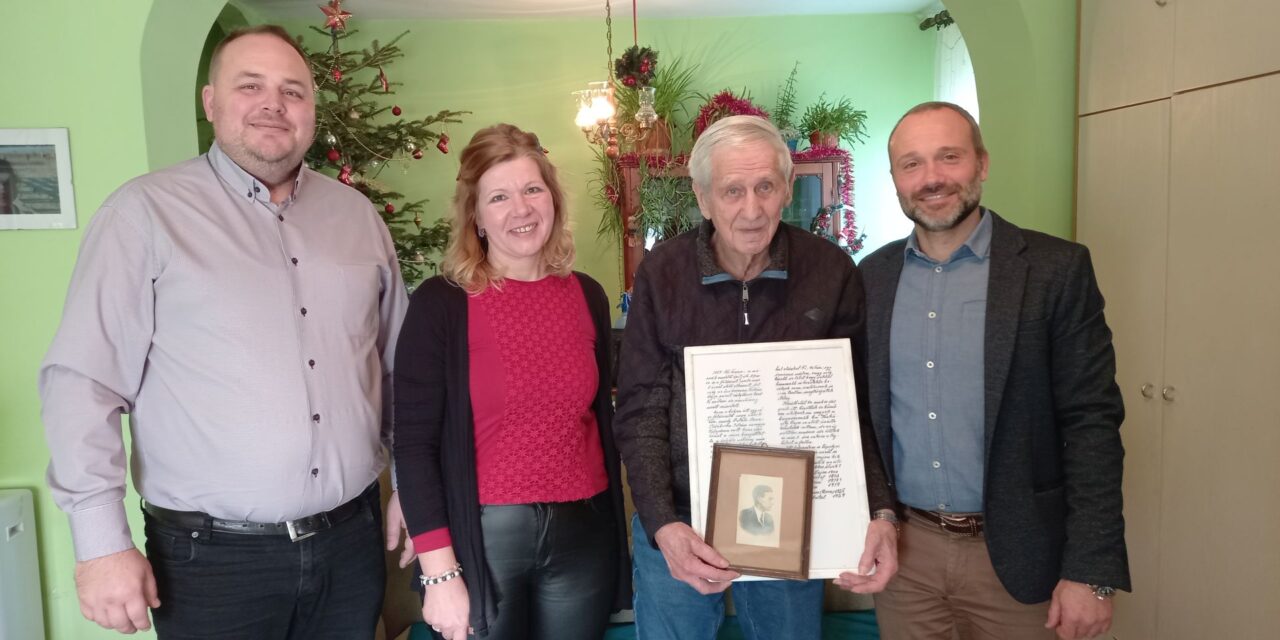 Időkapszulát találtak az egykori topolyai szálloda falában