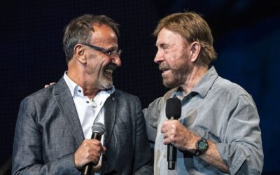 Meghalt Jakab Csaba, Chuck Norris magyar hangja