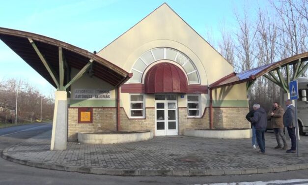 <span class="entry-title-primary">Akár egy rossz szappanopera!</span> <span class="entry-subtitle">Olvasói levél a magyarkanizsai buszállomással kapcsolatban</span>