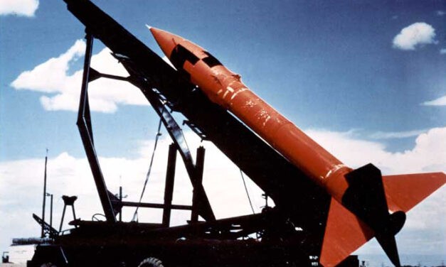 Nukleáris fegyvereket telepítene Nagy-Britanniába az amerikai hadsereg