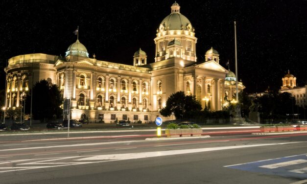 Szerb újév számokban: Három késelés, mattrészeg kiskorú lányok