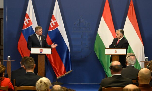 Robert Fico: Szlovákia nem támogatja Magyarország jogainak korlátozását az EU-ban