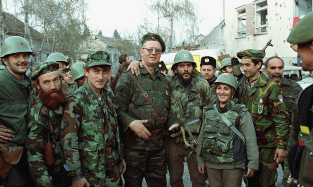 Mozgalom a fordulatért: Magyarázatra szorul a VMSZ koalíciója a radikálisokkal