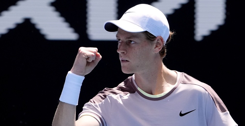 Sinner az elődöntőben búcsúztatta Đokovićot