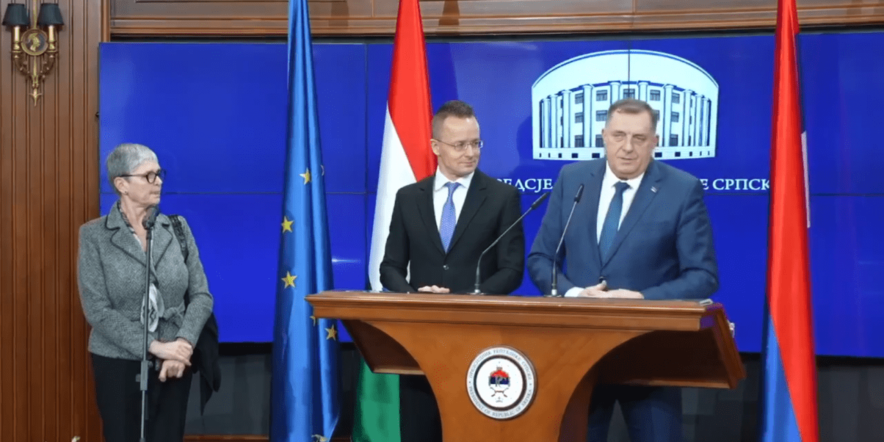 Szijjártó Péter: Az EU-nak be kell fejeznie a Nyugat-Balkán fenyegetését és zsarolását