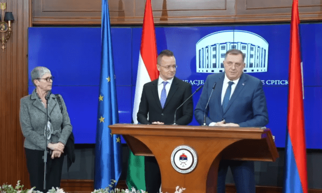 Szijjártó Péter: Az EU-nak be kell fejeznie a Nyugat-Balkán fenyegetését és zsarolását