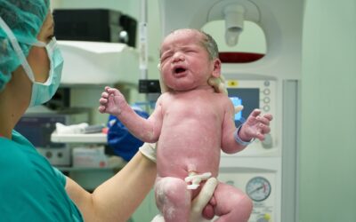 Csaknem kétszázezren írták alá a szülőszobai erőszak elleni petíciót