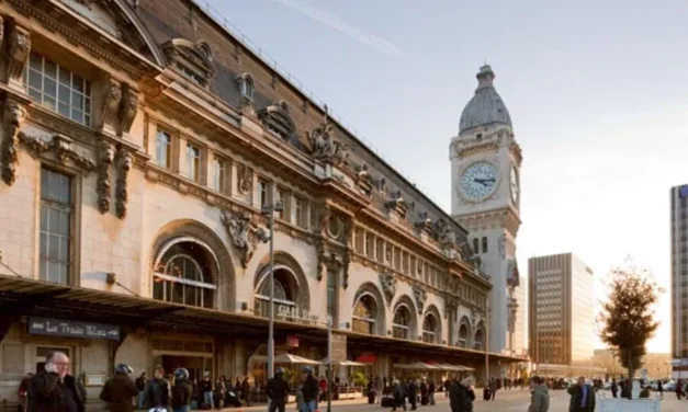 Késes támadás volt Párizsban, hárman megsérültek