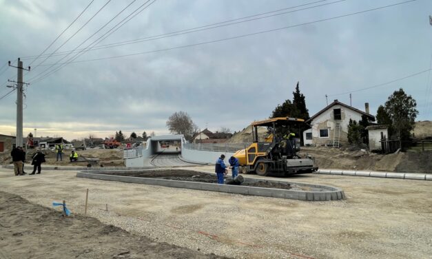 Nem kész a Koszovó utcai felüljáró, hétfőn biztos nem nyílik meg